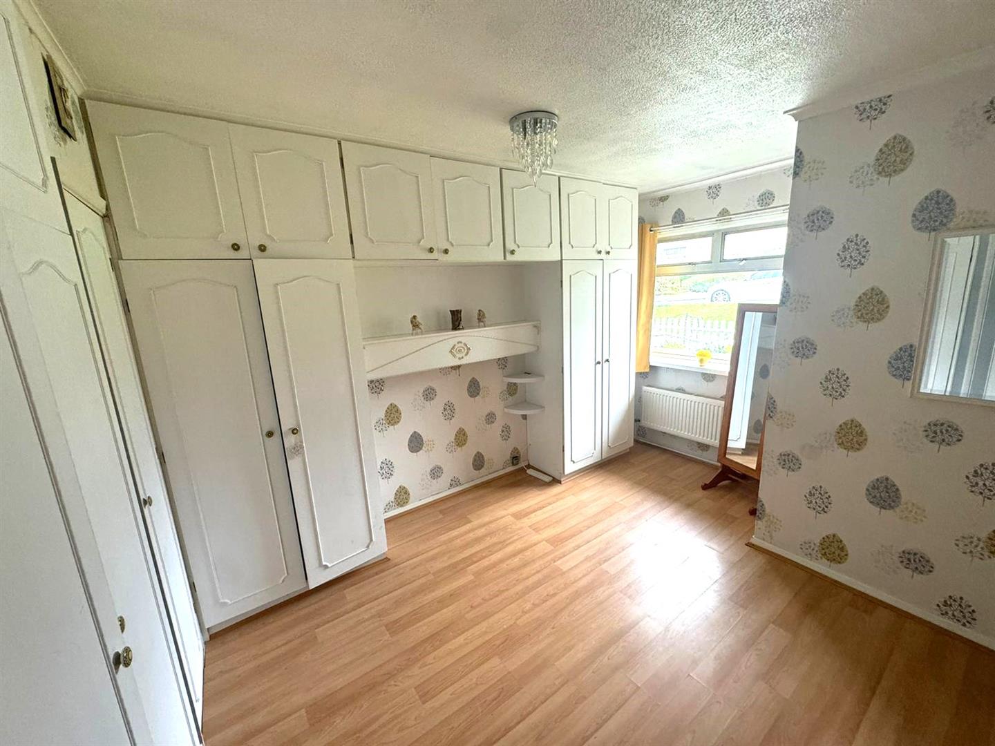 Penrhiw Road, Morriston, Swansea, SA6 6BS
